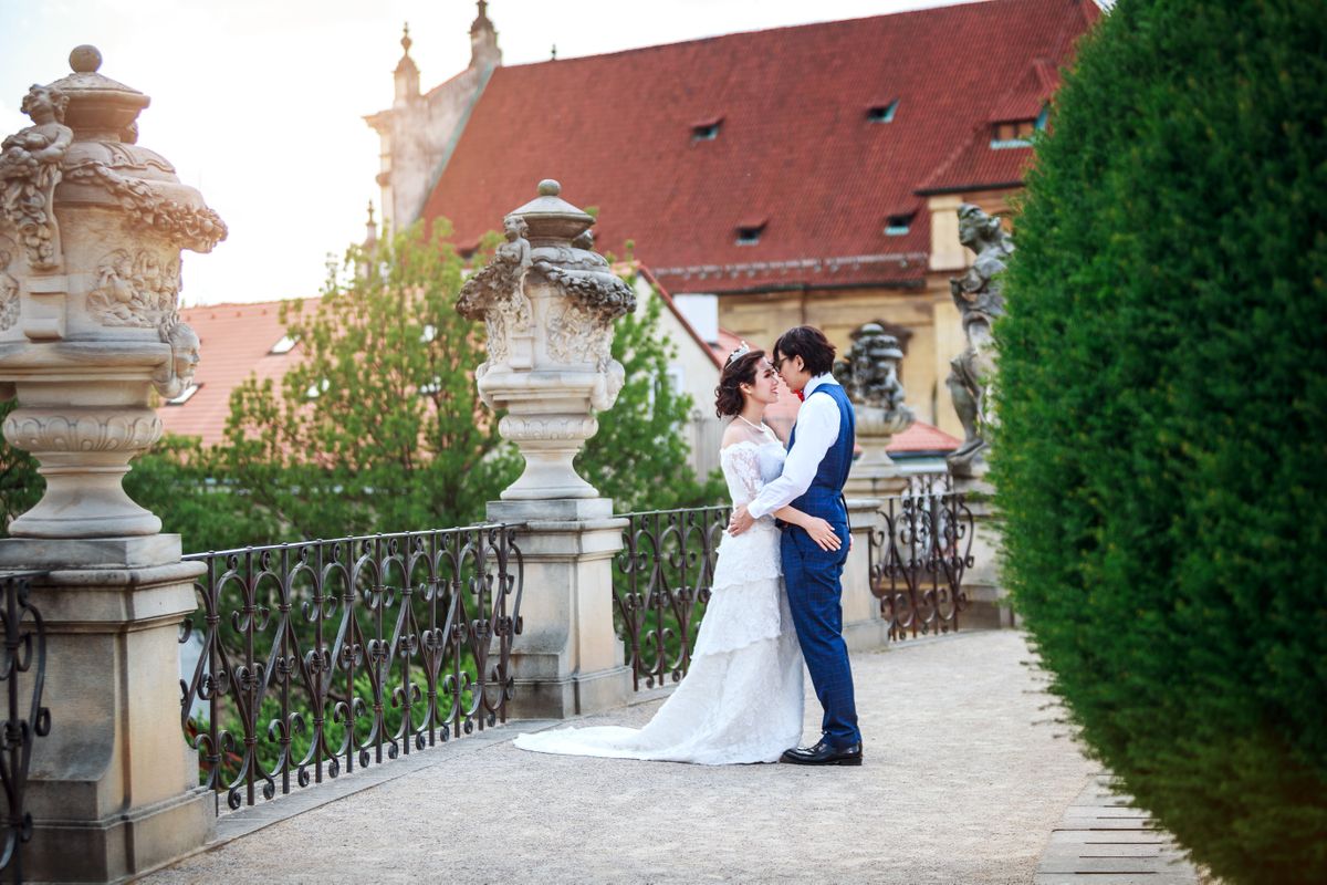 Wedding couple in Vrtba Garden Wedding couple in Vrtba Garden in Prague